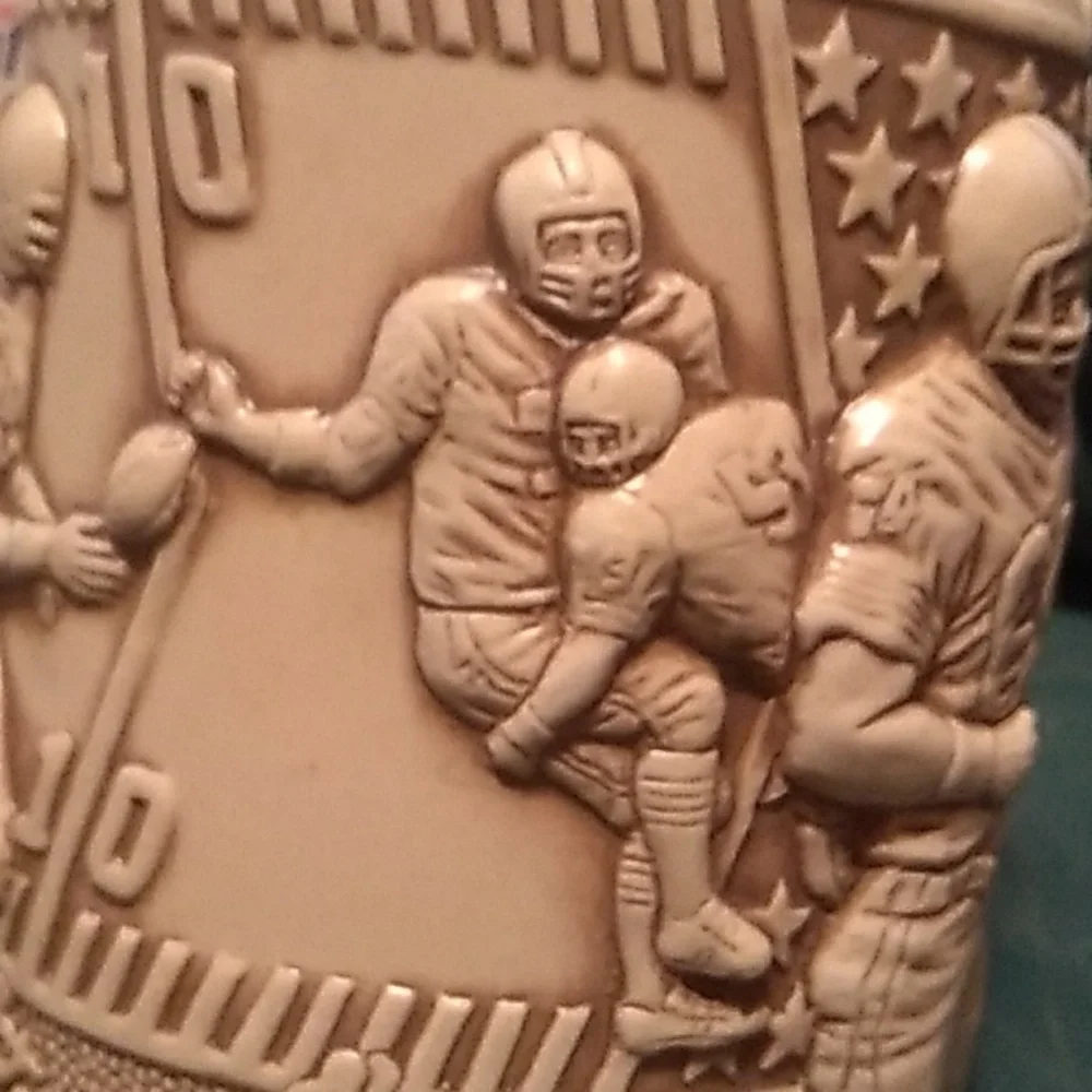 🏈 Miller-lite 3D Minnesota Vikings Stein Mug